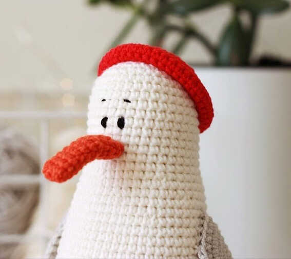 Crochet seagull bird amigurumi